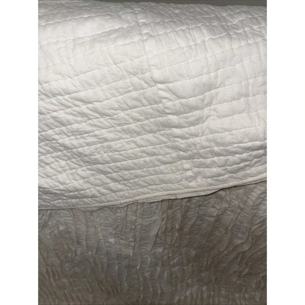 POTTERY BARN tiered WAVY RIPPLES FULL/QUEEN‎ COMFORTER ~ WHITE